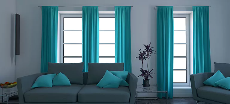 Tempered Sidelights Glass Panel Repair in Saguenay, QC